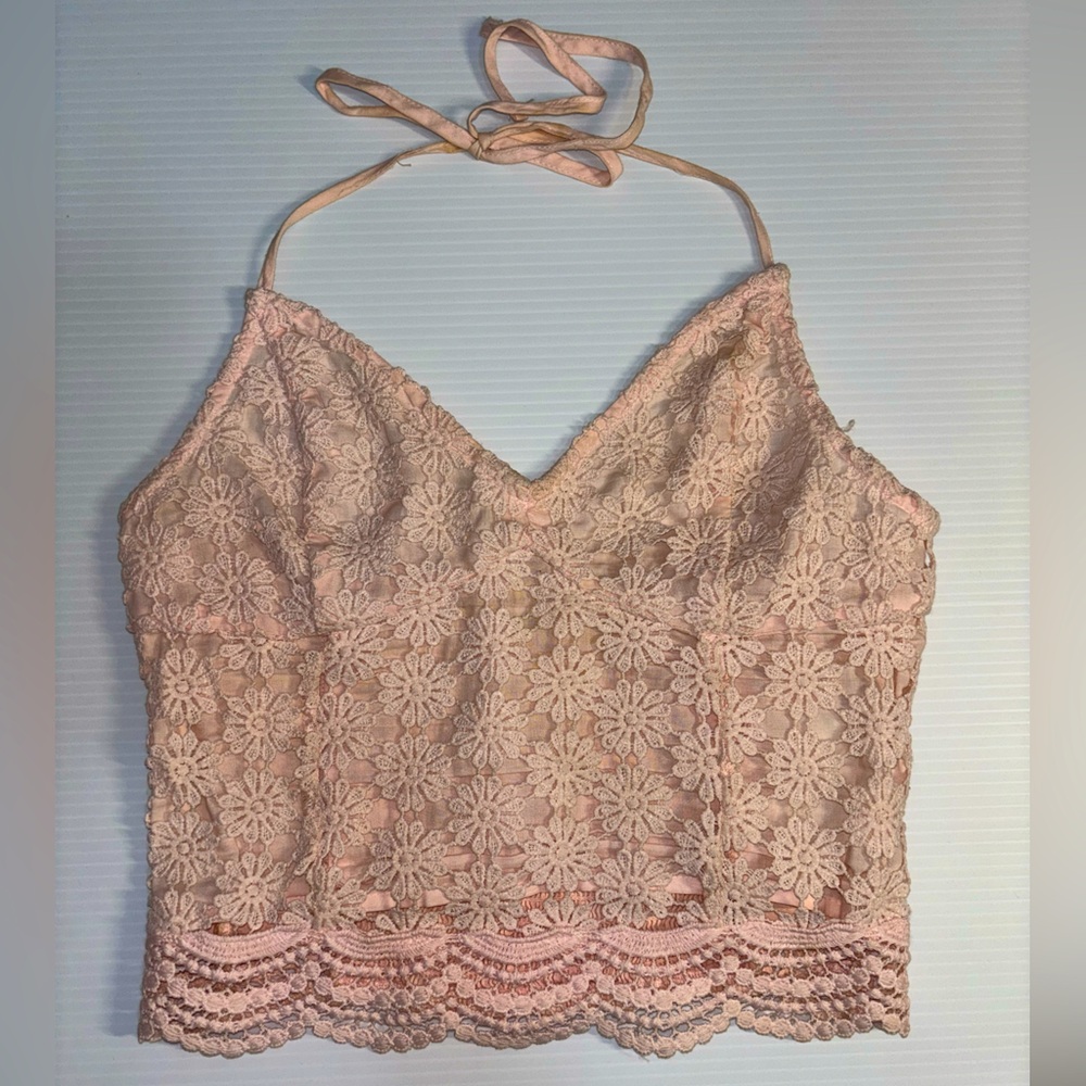 hollister light pink lace halter crop top size XS